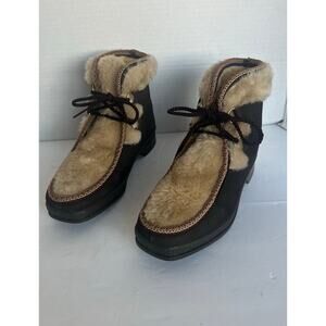 Vintage Snowland Brown Cream Faux Fur Lining and Accent Lace Up Ankle Boots 6